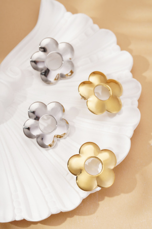 Boucles D'Oreilles À Grandes Fleurs h5 Image4