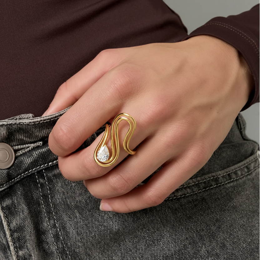 Bague En Acier Inoxydable Étanche Avec Zircon De Forme Irrégulière Et Pierre Précieuse Couleur Or h5Image2