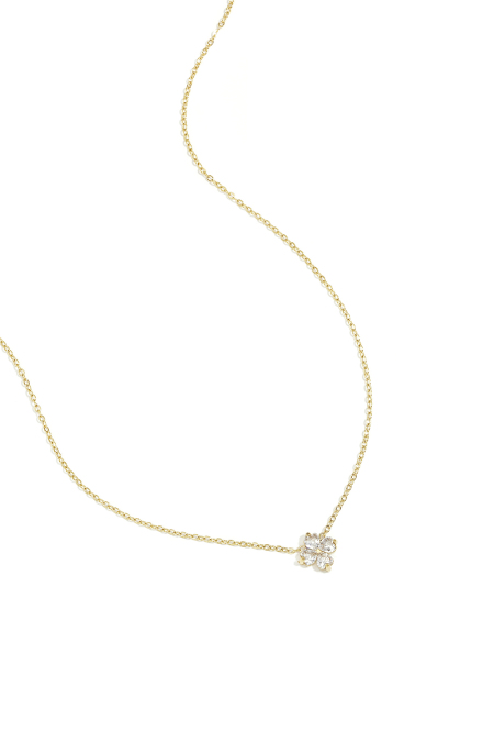 Collier orné d'un trèfle