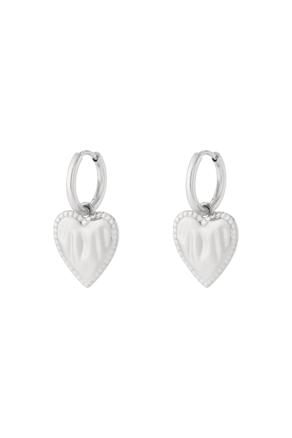 Boucles D'Oreilles Coeur Basiques Image3