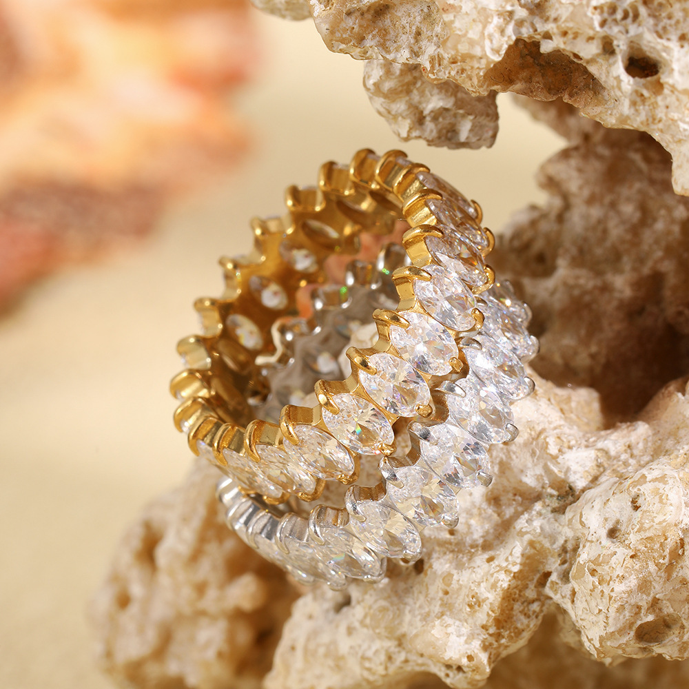 Bagues Pour Femmes En Acier Inoxydable Étanche Couleur Or Avec Zircon Et Pierre Précieuse Image4