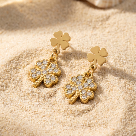 Boucles d'oreilles pendantes Clover en acier inoxydable étanche, couleur or, avec strass.