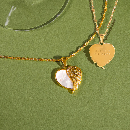Colliers pendentifs pour femmes en forme de cœur, en acier inoxydable étanche, couleur or, avec coquillage en zircon.