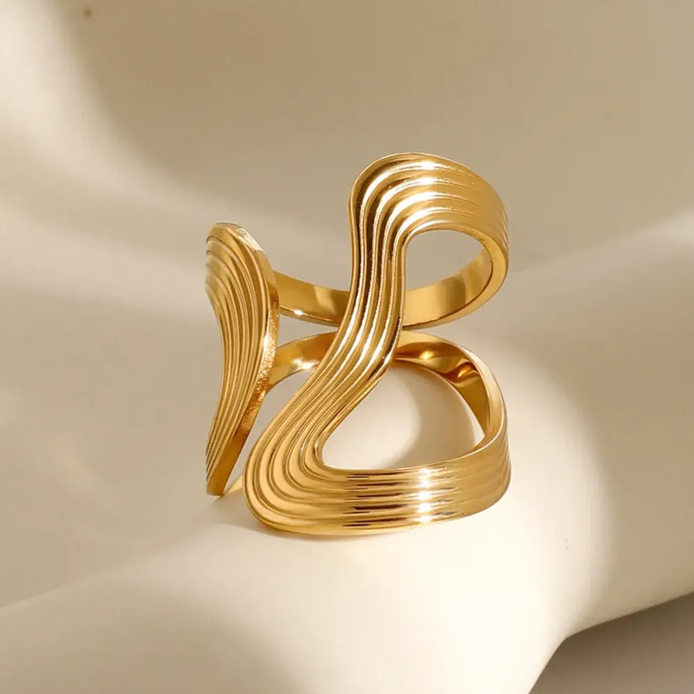 Bague Ouverte En Acier Inoxydable Transfrontalier En Or , Bague En Acier Titane Irrégulière De  De La Mode Sud-Américaine 