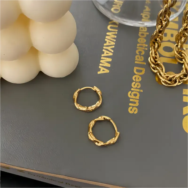 1 Paire De Boucles D'Oreilles Créoles Torsadées Exquises Et Simples En Acier Inoxydable Plaqué Or  Pour Bijoux Pour Femmes À Porter Au Quotidien 