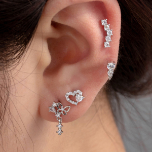 Boucles D'Oreilles Piercing Pour Femme, 1 Pièce, Série Simple Heart, En Acier Titane Sans Placage, Avec Zircon. h5 Image2