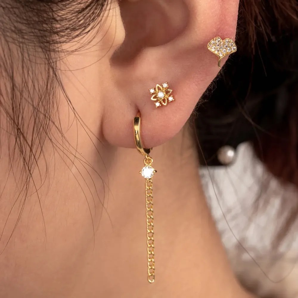 Boucles D'Oreilles Piercing Femme Simple Series Classic Plant En Cuivre Sans Placage, Ornées De Zircon. h5Image2
