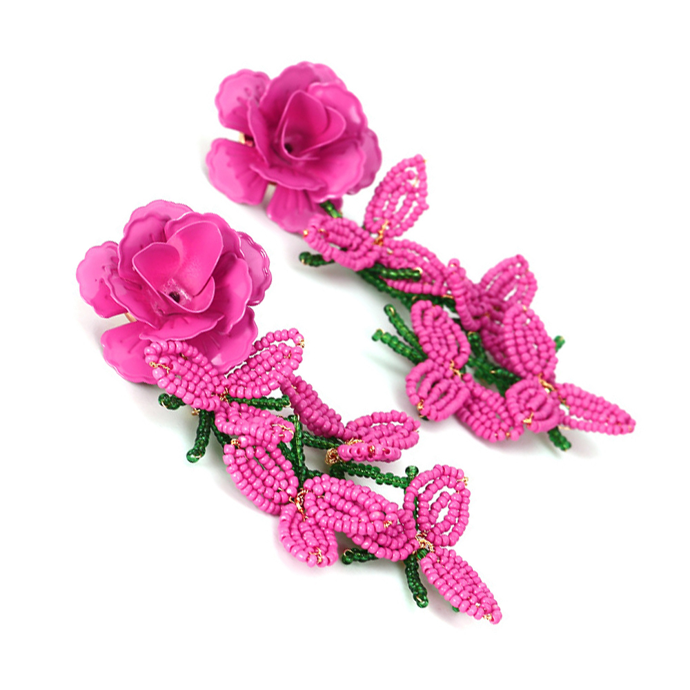 Boucles D'Oreilles À Pompons Floraux Et Perles Surdimensionnées (1 Paire) Image5