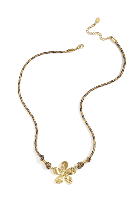 Colliers pendentifs en acier inoxydable Fleur Casual Daily Simple Série Bijoux pour femmes