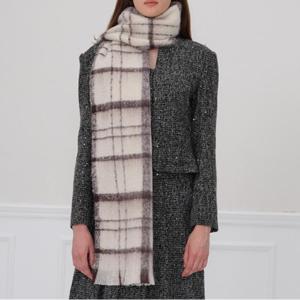 1 Écharpe D'Hiver Confortable En Polyester À Carreaux Pour Femme h5 