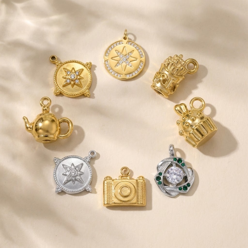 Pendentifs Femme Géométriques En Acier Titane Couleur Or, Collection Romantique Image3