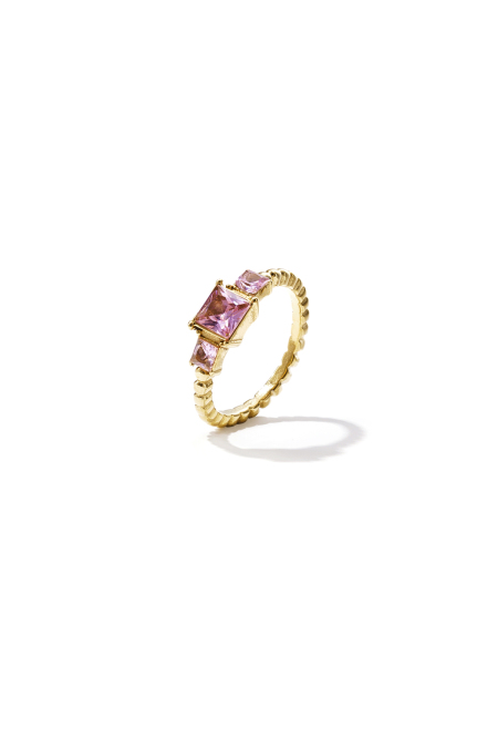 Bague ornée de pierres carrées