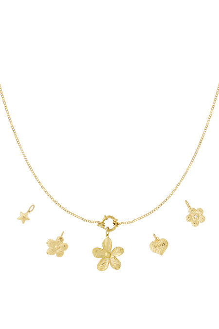Collier de fleurs DIY