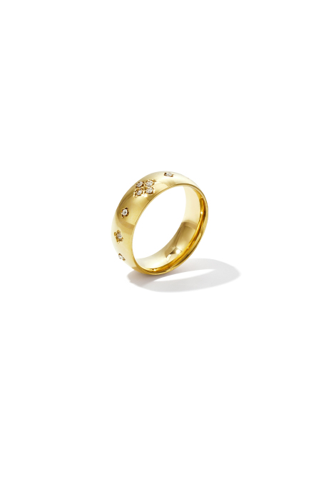 Bague ornée de pierres en forme de trèfle