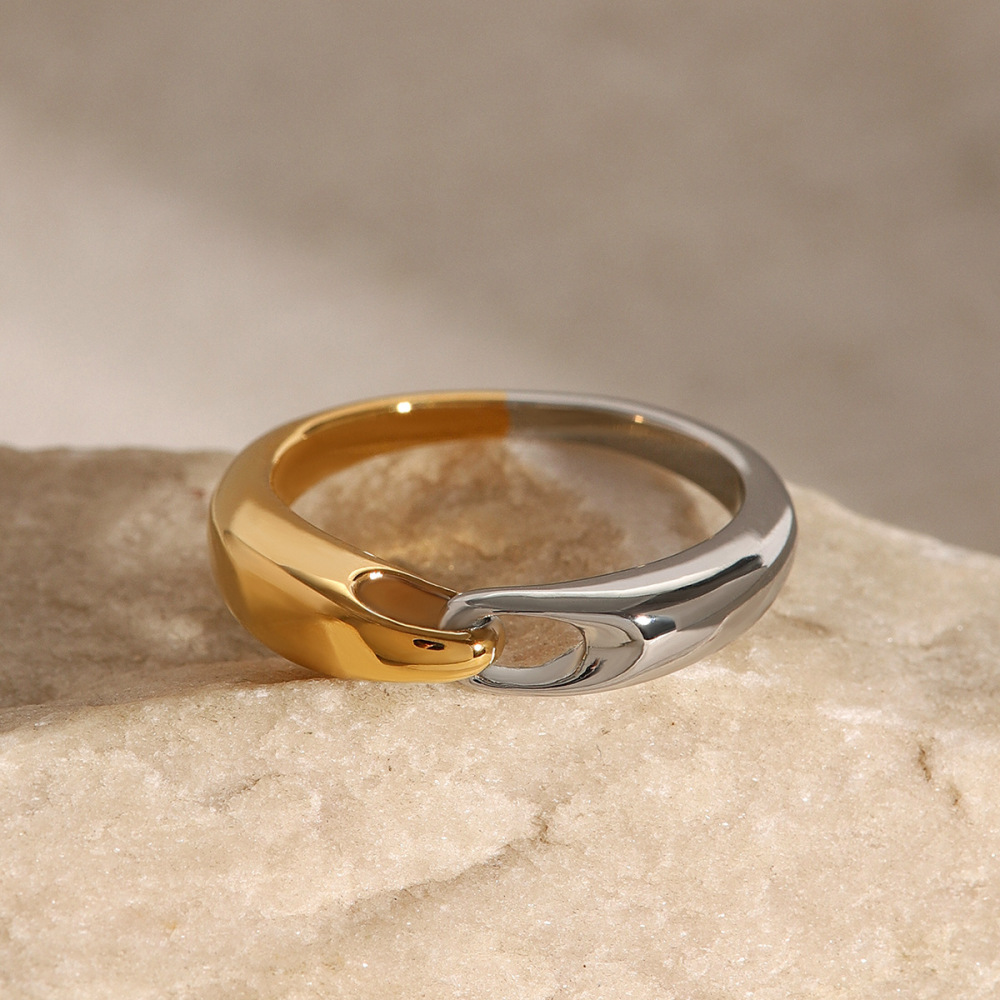 Bague Ajustable Pour Femme, En Acier Inoxydable Plaqué Or, Ornée De Zircon Et De Couleurs Assorties (1 Pièce). 