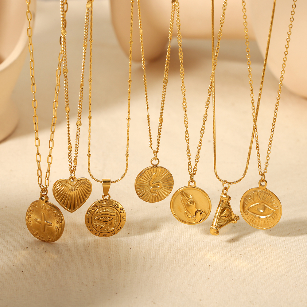 1 Pièce De Collier Pendentif En Forme De Cœur En Acier Inoxydable Plaqué Or  Simple Et Élégant Pour Bijoux Pour Femmes À Porter Au Quotidien 