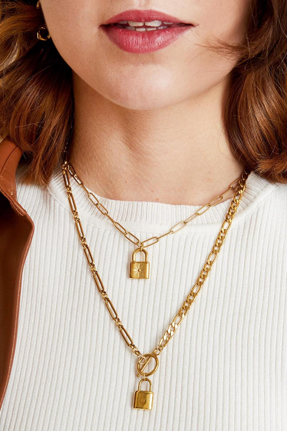 Collier Avec Joli Cadenas 