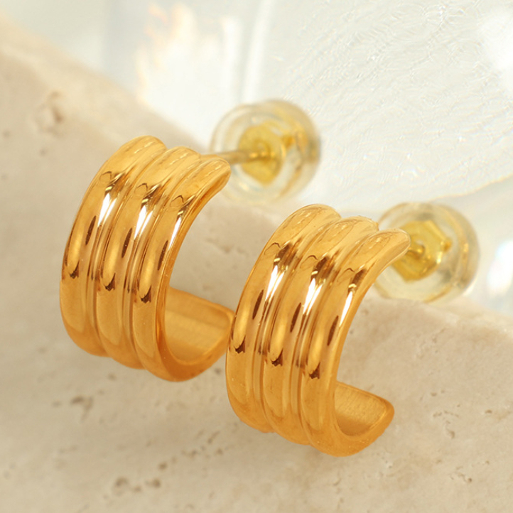 1 Paire De Boucles D'Oreilles Puces Classiques Géométriques Simples En Acier Titane Plaqué Or Pour Femme 