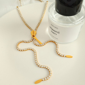 Collier Simple En Acier Inoxydable Plaqué Or  Avec Pompon Et Zircon Pour Femme, 1 Pièce h5 