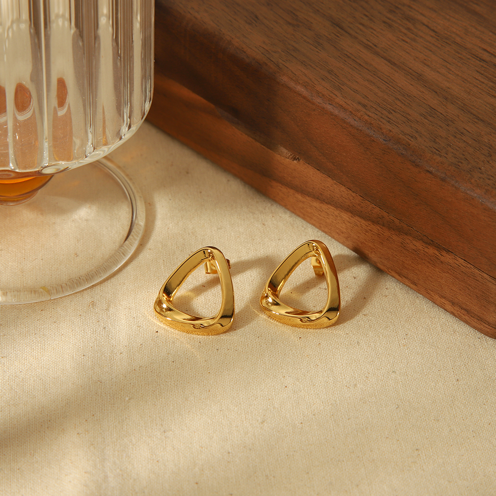 1 Paire De Boucles D'Oreilles Triangulaires Géométriques Classiques En Acier Inoxydable Plaqué Or  Pour Bijoux Pour Femmes À Porter Au Quotidien 