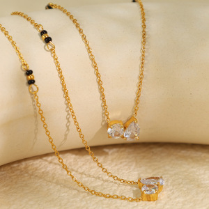 Collier Élégant Avec Pendentif Géométrique En Acier Titane Plaqué Or  Et Strass Pour Femme, Série Romantique, 1 Pièce h5 