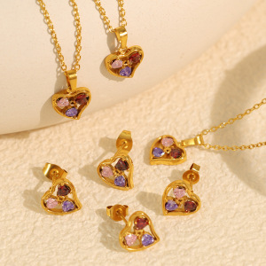 Collier Avec Pendentif En Forme De Cœur Élégant En Acier Titane Plaqué Or  Et Strass Pour Femme, Série Luxueuse h5 Image2