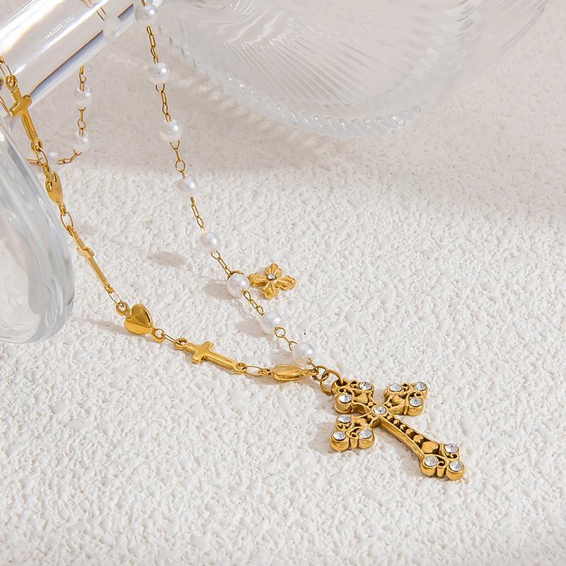 Collier Avec Pendentif Croix Classique En Acier Inoxydable Plaqué Or  Et Perles Artificielles Pour Femme, 1 Pièce 