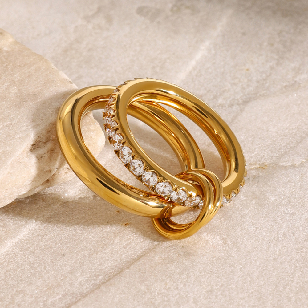 Bague Classique En Acier Inoxydable Étanche Couleur Or Avec Zircon (1 Pièce) h5Image2