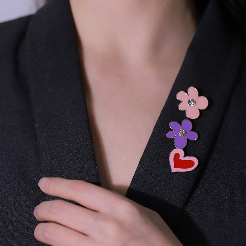 Broche En Alliage Pour Femme, Série Romantique, Motif Cœur Rétro, 1 Pièce Image2