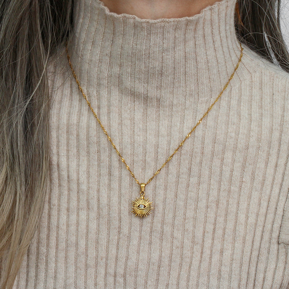 Collier Pendentif Femme De La Luxueuse Collection Rétro Œil En Acier Inoxydable Étanche Couleur Or (1 Pièce) Image4