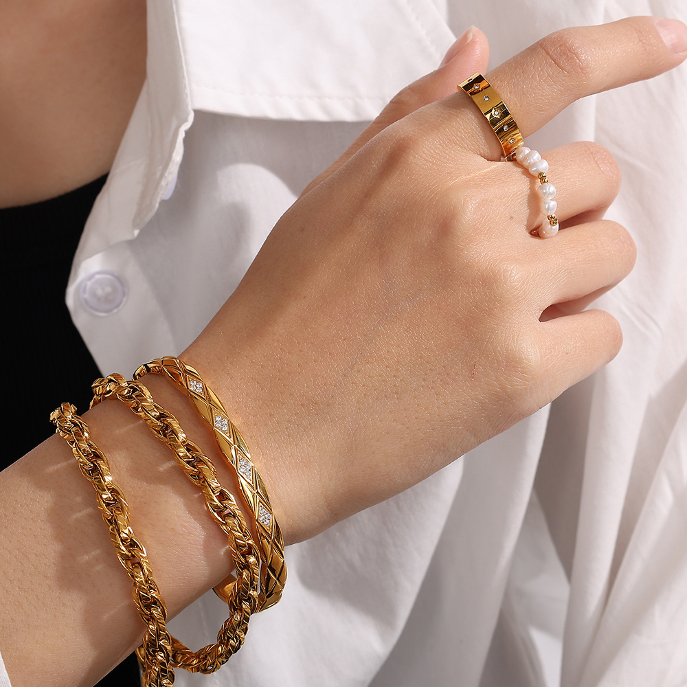 Bracelet Élégant Rétro En Forme De Losange, En Acier Inoxydable Imperméable Et Couleur Or (1 Pièce) h5Image3