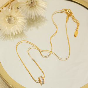 Collier Pendentif Femme Élégant, Classique, Rond, En Acier Inoxydable, Étanche, Couleur Or, À Porter Au Quotidien (1 Pièce) h5 Image3