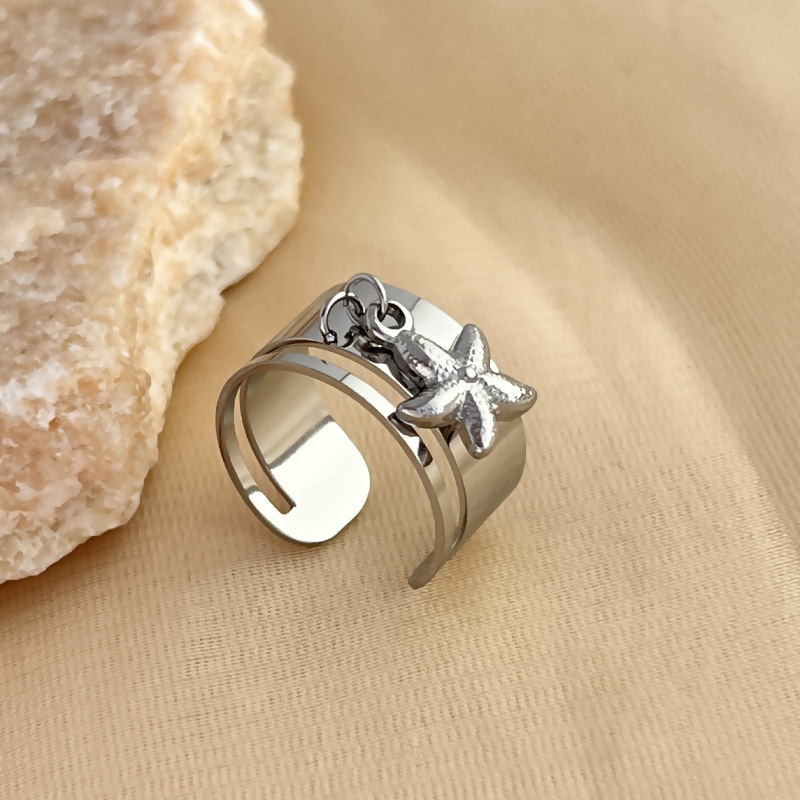 Bague Ajustable Pour Femme, Modèle Étoile De Mer Chic, En Acier Inoxydable Étanche Couleur Or (1 Pièce), Collection Designable. 