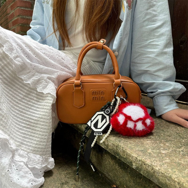 1 Pièce Chaîne Mignonne De La Série Simple Avec Breloques De Sac À Main Pour Femme De Couleur Bicolore Image2