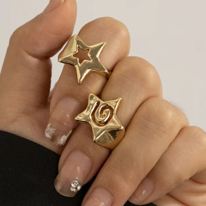 Bague Simple Pour Femme, Collection Designable, Style Rétro Pentagramme Ajouré, En Acier Inoxydable Doré, Étanche. h5 Image4
