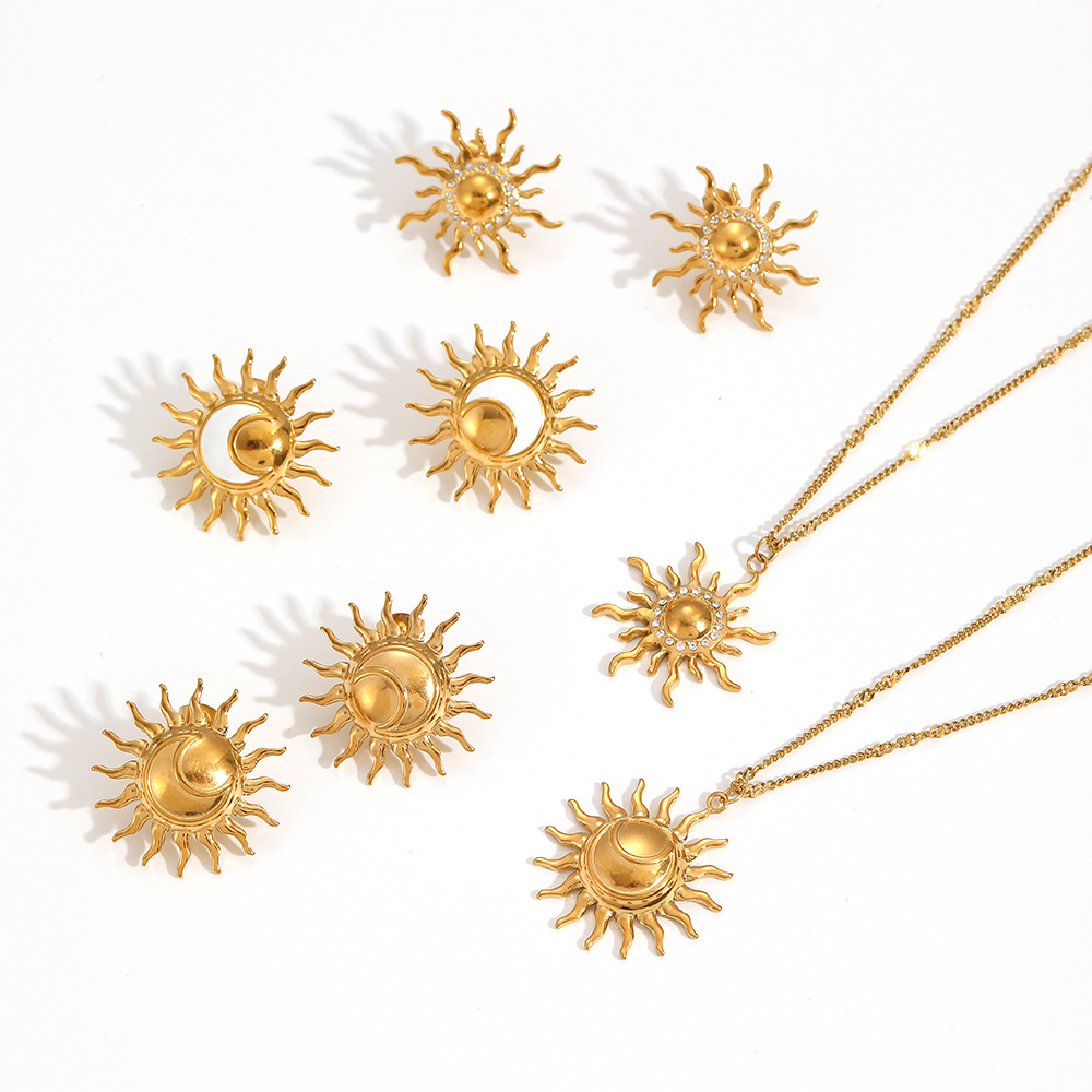 Ensemble De 1 Paire De Boucles D'Oreilles Pour Femme, Collection Charming Series, Délicates Boucles D'Oreilles En Forme De Soleil, En Acier Inoxydable Étanche, Couleur Or. Image5