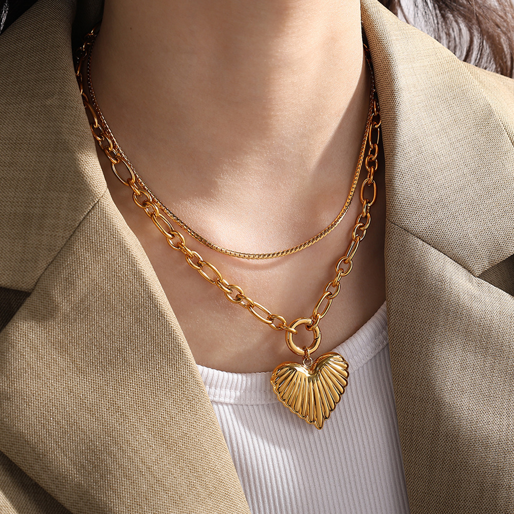 Collier Avec Pendentif En Forme De Cœur Romantique En Acier Titane Couleur Or Pour Femme, 1 Pièce Image5