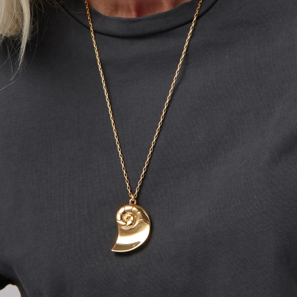 Collier Pendentif Femme Simple Series Retro Turtle En Acier Inoxydable Étanche Couleur Or (1 Pièce) Image3