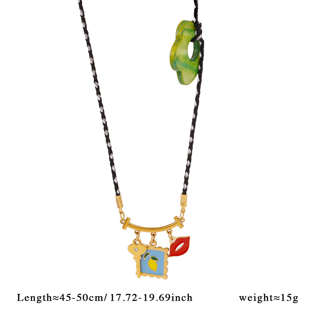 Collier Pendentif Élégant Pour Femme, Collection Vivid Series, Motif Fleur, En Acier Inoxydable Verni À L'Huile, Couleur Or, Étanche. 