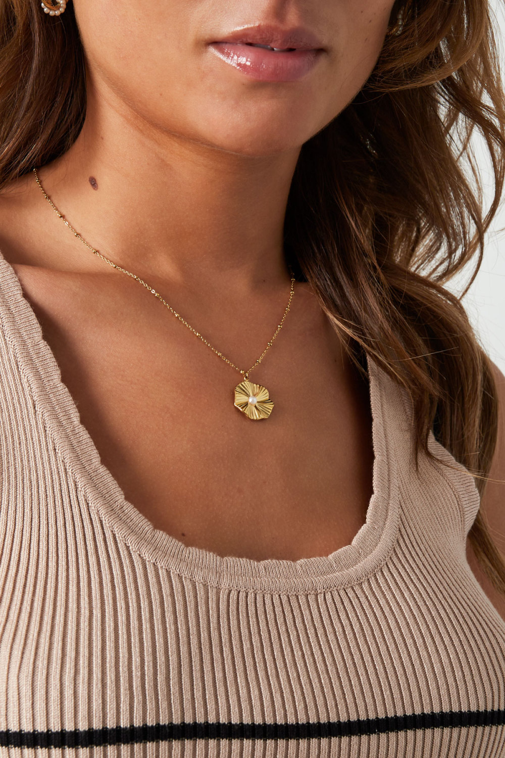 Collier Boule Avec Fleur Simple - Doré Image3