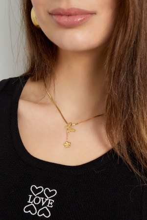 Collier Classique Avec Breloque Papillon Et Fleur - Doré h5 Image3