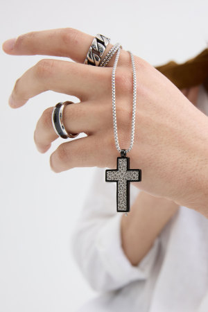 Collier Avec Breloque Structurée Croix h5 Image4