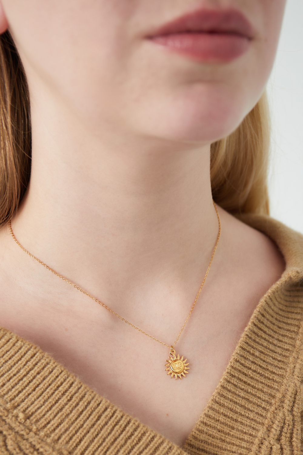 Collier Soleil Éternel Image2