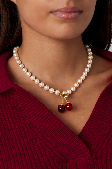collier cerise sur le gâteau 2