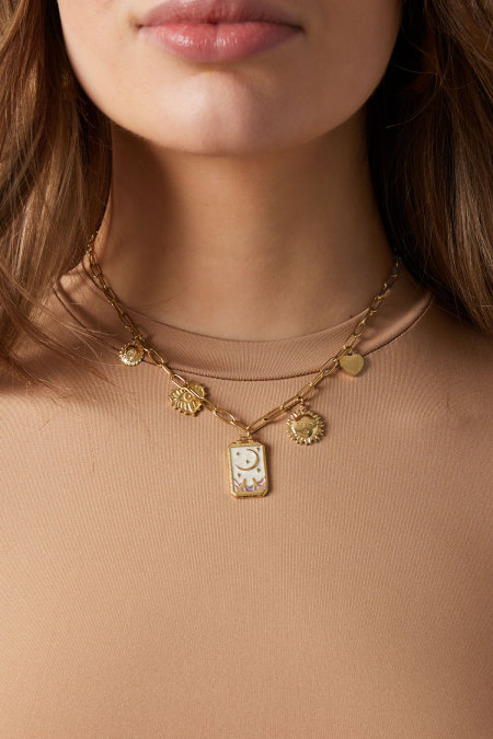collier à breloques lune magique 2