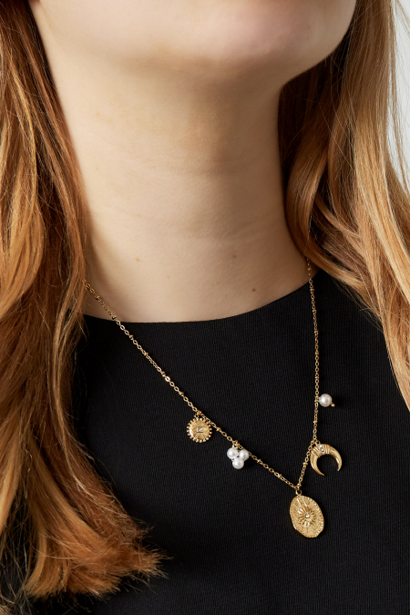 collier moony 2