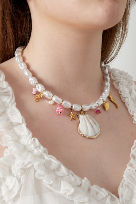Collier de perles coquillages 2
