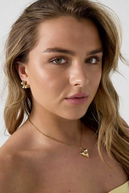 Collier avec cœur suspendu et perles 2