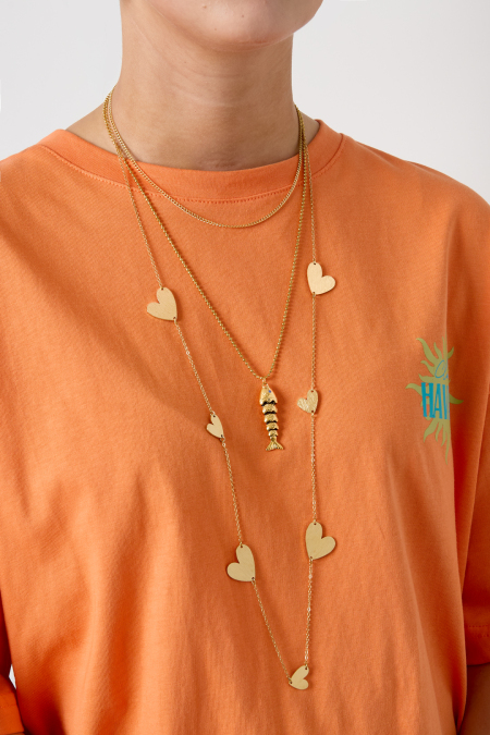 Long collier à cœurs de différentes tailles 2