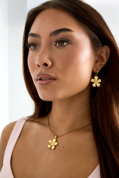 collier de fleurs 2